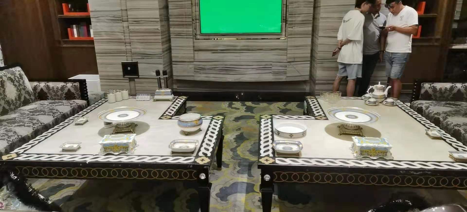 北京京时国际ktv招聘服务员生意稳定新人优先日结高薪 北京京时国际ktv招聘服务员生意稳定新人优先日结高薪