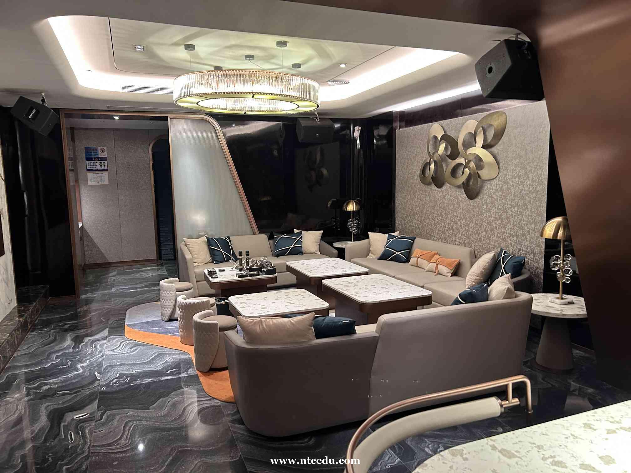 漳州KTV招聘我们宗旨是安全隐私第一,赚钱第二! 漳州KTV招聘我们宗旨是安全隐私第一,赚钱第二!