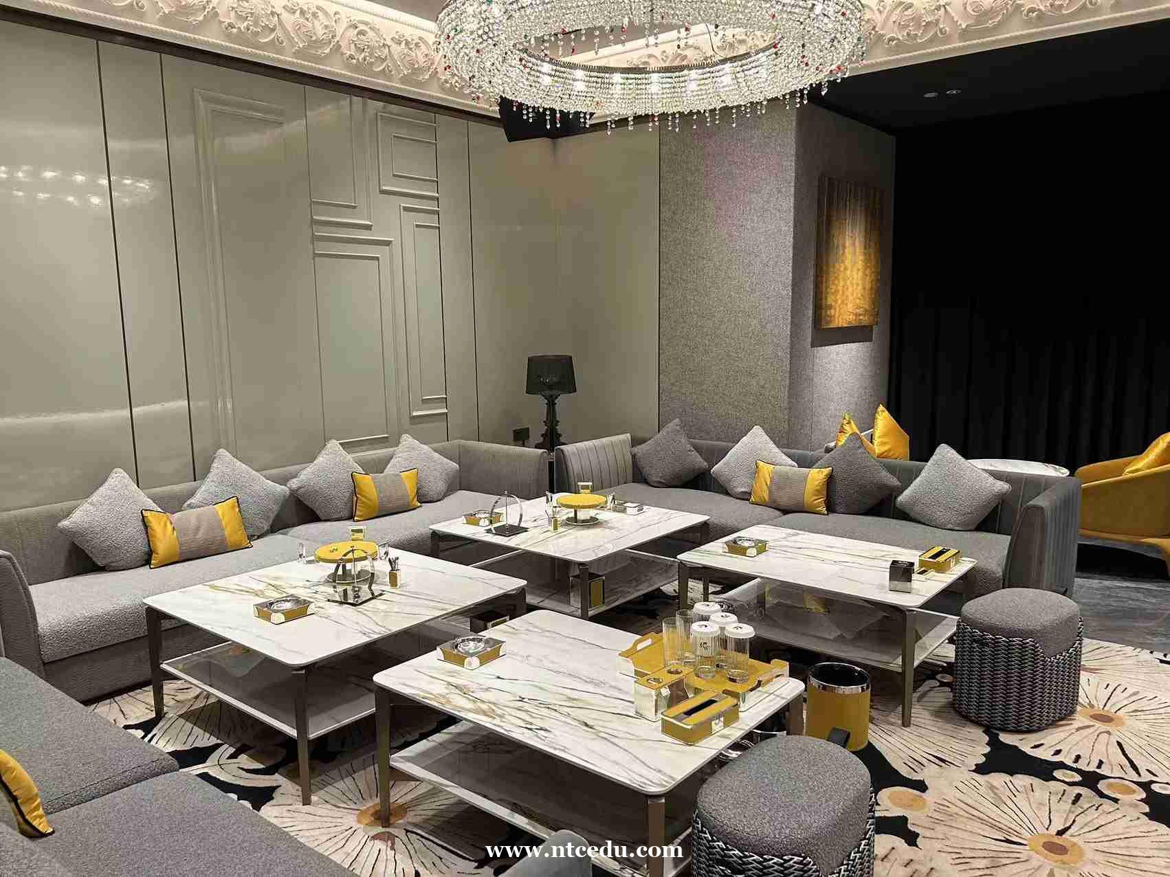 长沙夜总会新招聘每天结每天轻松两个班无押金没有压力提供住宿 长沙夜总会新招聘每天结每天轻松两个班无押金没有压力提供住宿