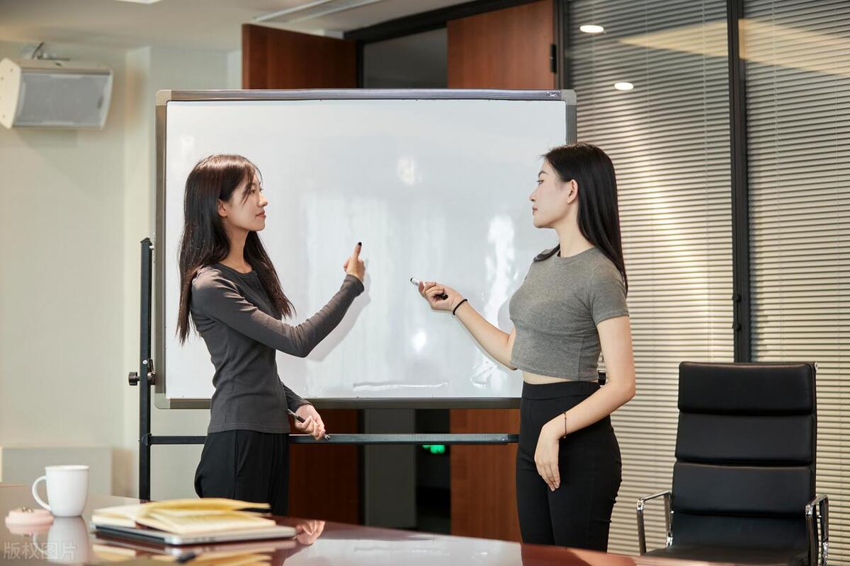 为什么会有那么多年轻女性选择下海做夜场?看完网友分享,我懂了 为什么会有那么多年轻女性选择下海做夜场?看完网友分享,我懂了