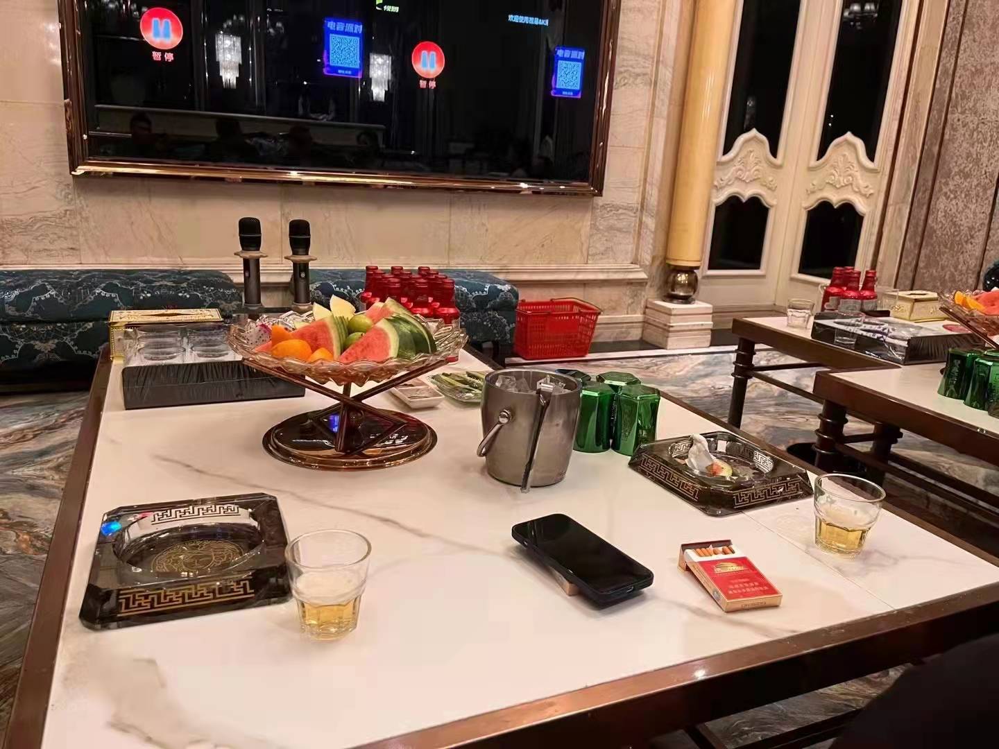 夜场客人外面叫吃宵夜该怎样拒绝 夜场客人外面叫吃宵夜该怎样拒绝