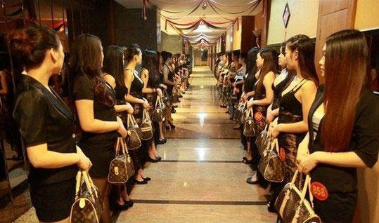 女生去夜场上班服装有什么要求? 女生去夜场上班服装有什么要求?